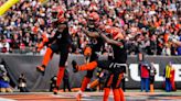 Bengals' Mixon celebrates TD with coin flip