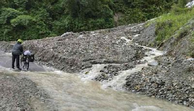 Flood-like situation in north Bengal, rivers hit danger levels in several Bihar districts amid rain