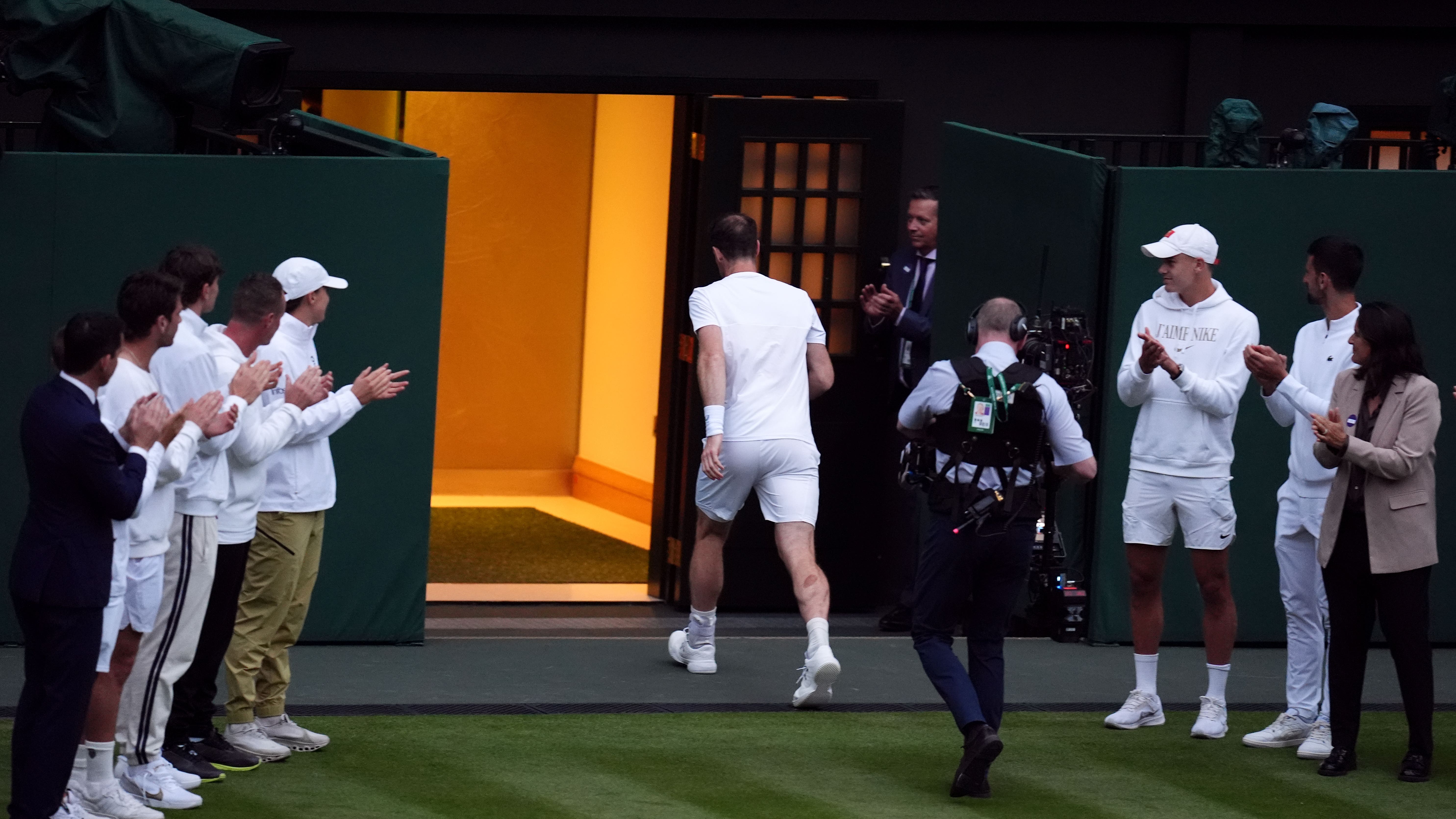 Andy Murray reaction: Tennis stars pay tribute after Wimbledon ceremony