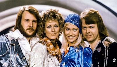 Gracias por la música: los integrantes de ABBA se reúnen para ser nombrados caballeros en Suecia - La Tercera