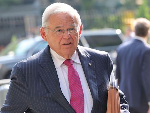 Menendez attorney wraps up closing arguments in senator’s federal corruption trial