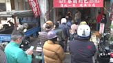 農曆12/16迎尾牙 刈包、春捲店湧現人潮