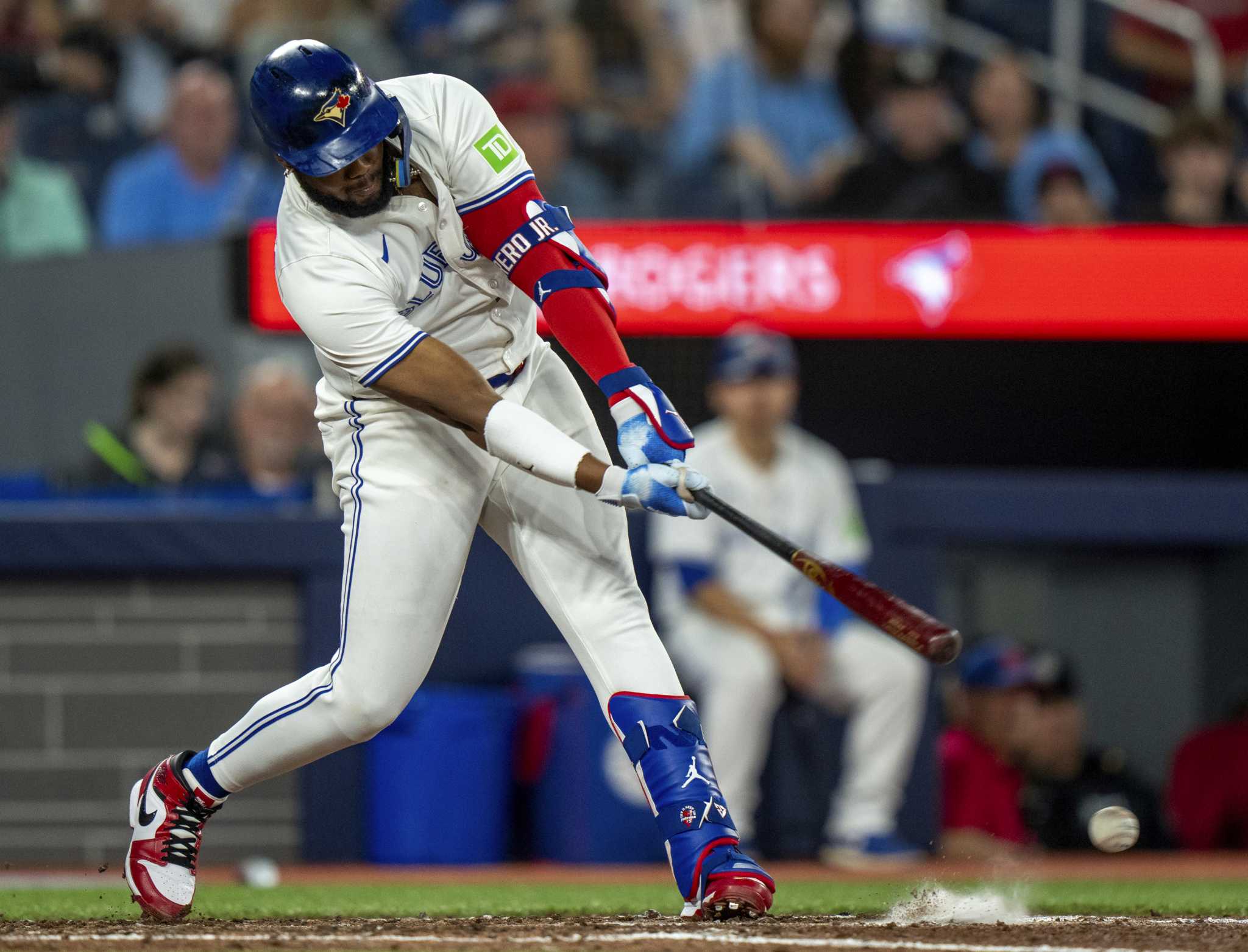 Blue Jays beat slumping Yankees 9-3 behind Vladimir Guerrero Jr.'s 6 RBIs