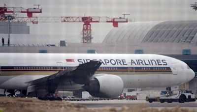 Turbulencia fatal: un muerto y 30 heridos en un avión que salió de Londres hacia Singapur