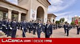 El alcalde Manuel Serrano ha presidido una Jura de bandera multitudinaria "que trasciende el carácter militar, porque tiene un gran contenido patriótico y cívico que nos sale de lo más profundo"