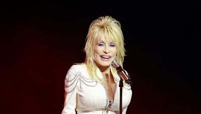 Dolly Parton planning for musical based on her life to land on Broadway in 2026