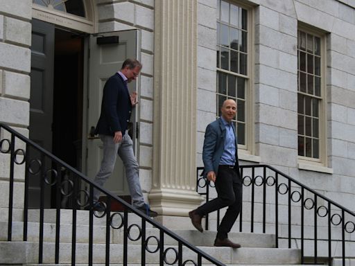 FAS Advances Vote on Harvard Faculty Senate Planning Body After Spirited Debate | News | The Harvard Crimson