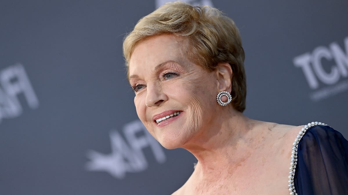 Julie Andrews Discusses Aging and Why She's Grateful for It: 'I'm Pleased That I've Arrived Here'