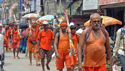 UP govt bans display of arms during Kanwar Yatra - ET LegalWorld