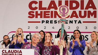 Sheinbaum promete "hacer efectivos" los derechos de las mujeres en México