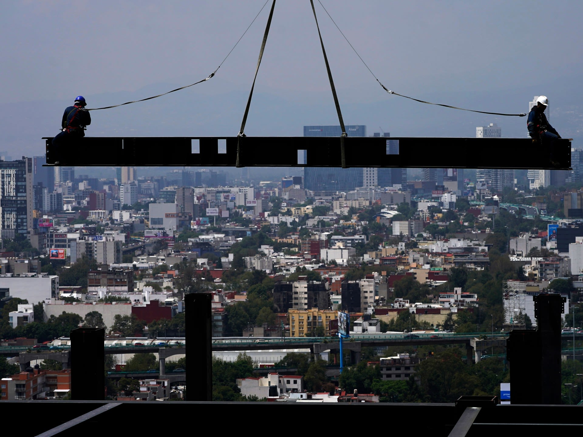 OECD lifts global growth outlook as US, China outperform expectations