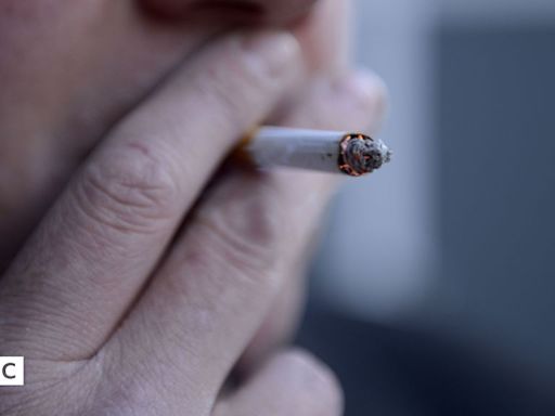 Smoking ban: Northern Ireland on course to join UK-wide law