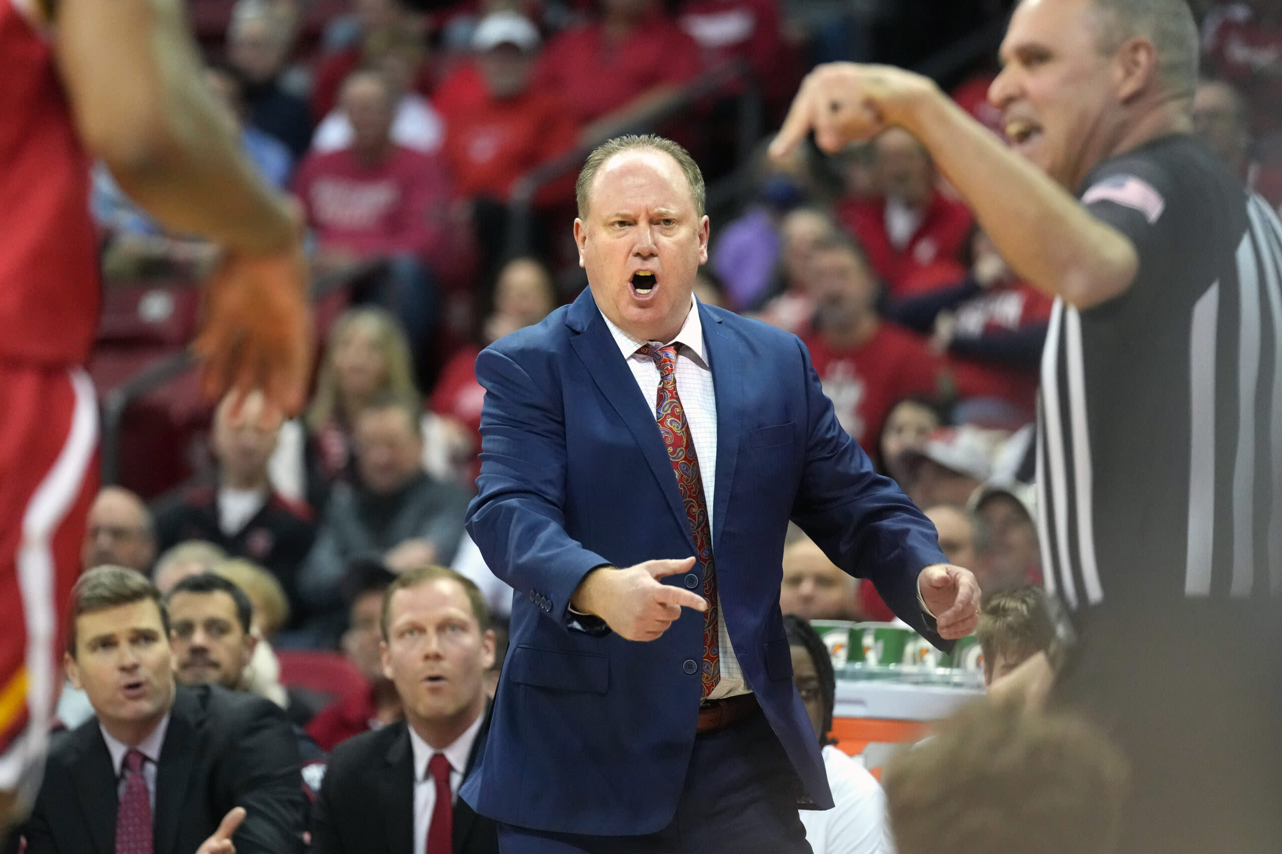Wisconsin basketball receives opening opponent for Greenbrier Tip-Off