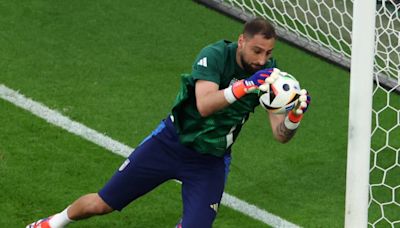 España, un vendaval: exige a Gianluigi Donnarumma su récord de paradas con Italia, con ocho