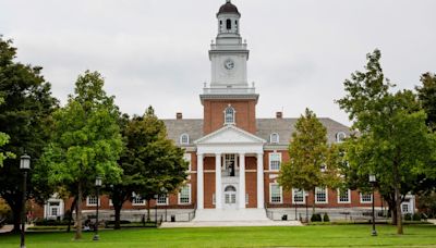 Most Johns Hopkins medical students will no longer pay fees thanks to a $1 billion gift