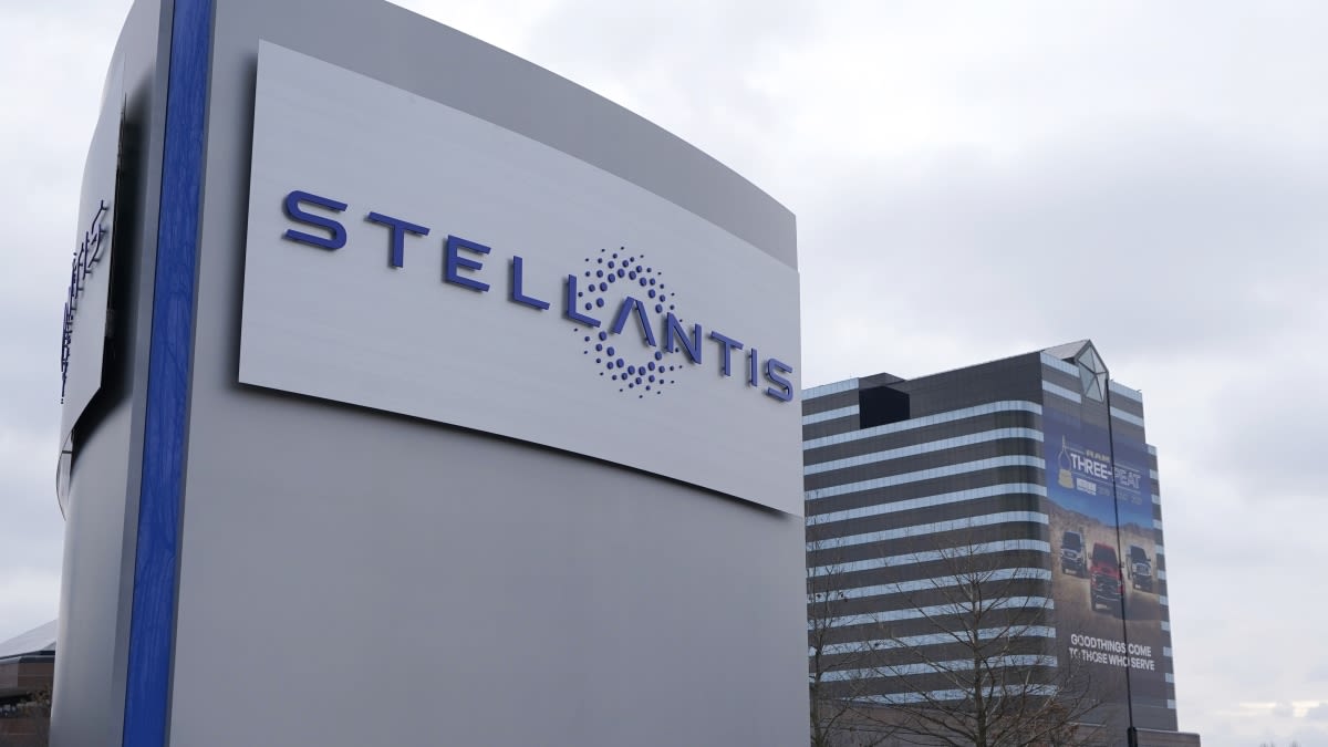 Stellantis offers buyouts to U.S. white-collar workers