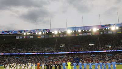 Israel's national anthem loudly jeered before Olympic soccer match against Mali