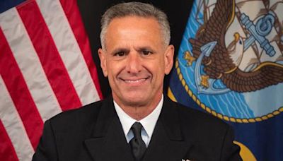 Admiral’s romance with Pentagon official could be central in bribery case