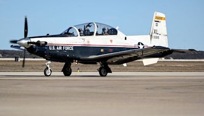 Air Force pilot in Texas dies from ejection seat accident in grounded plane