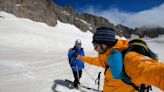 Eneko Pou desciende con esquíes el Bailaitus por la brecha LaTour - MarcaTV