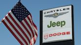 Chrysler, Jeep recall 1 million vehicles for malfunctioning rear cameras