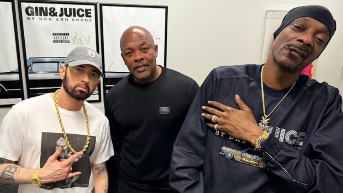 Dr. Dre, Snoop Dogg & Eminem Reunite For Rare International Performance | iHeart