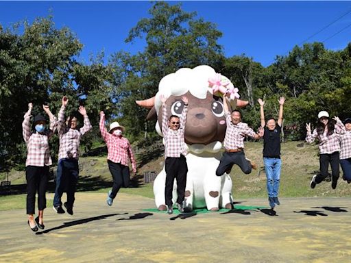 清境農場新萌點！4公尺高黑鼻羊氣球開箱 - 生活