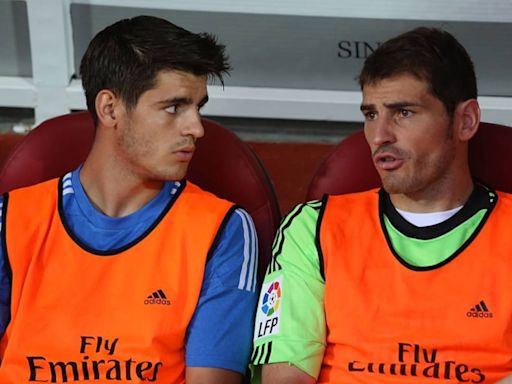 El desafortunado vacile de Casillas a Morata: “Está muy bien acostarse con una, pero yo lo he hecho con dos”