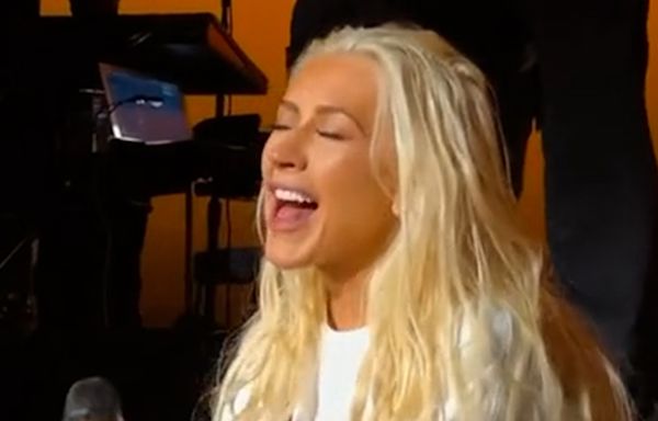 Christina Aguilera looks ‘unrecognizable’ after major weight loss