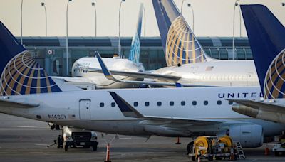 United Airlines says flights to Tel Aviv are cancelled up to May 9