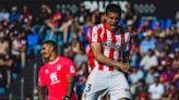 Roque Mesa mete al Sporting de Gijón en la promoción de ascenso