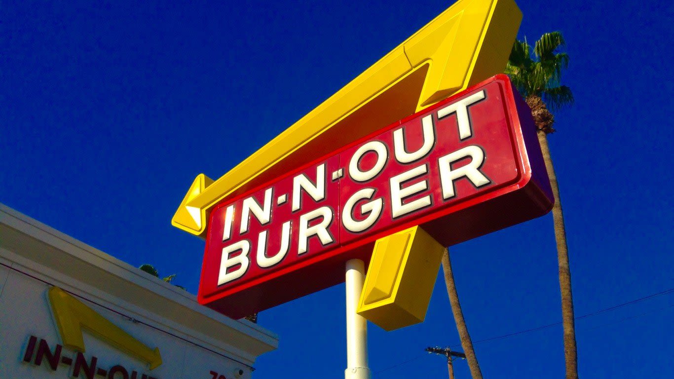 This Beloved Fast Food Restaurant Outsells In-N-Out and Chick-Fil-A