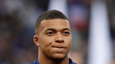 Real Madrid encerra 'novela' e oficializa contratação do atacante Mbappé