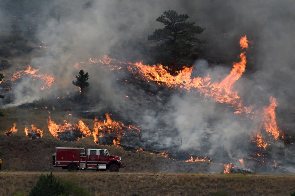 Colorado wildfire updates: Crews continue to battle fires burning across three Front Range counties