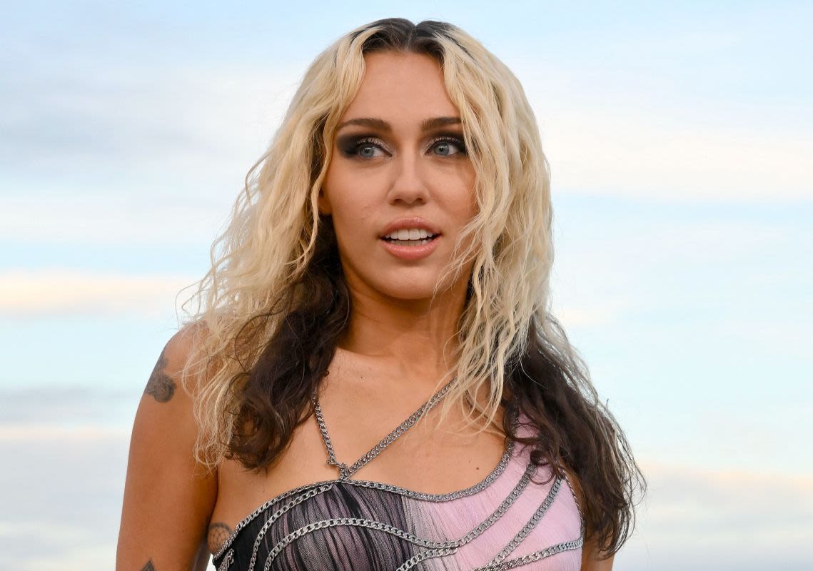 Fans Say Miley Cyrus Is Back in Her 'Can't Be Tamed' Era While Debuting Hair Transformation on Magazine Cover