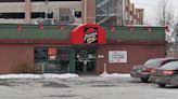 Pizza Hut with 6,805 locations abruptly closes another store after 7 shutters