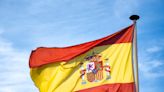 Dirección y padres enfrentados por los alumnos que colocaron una bandera de España en el aula