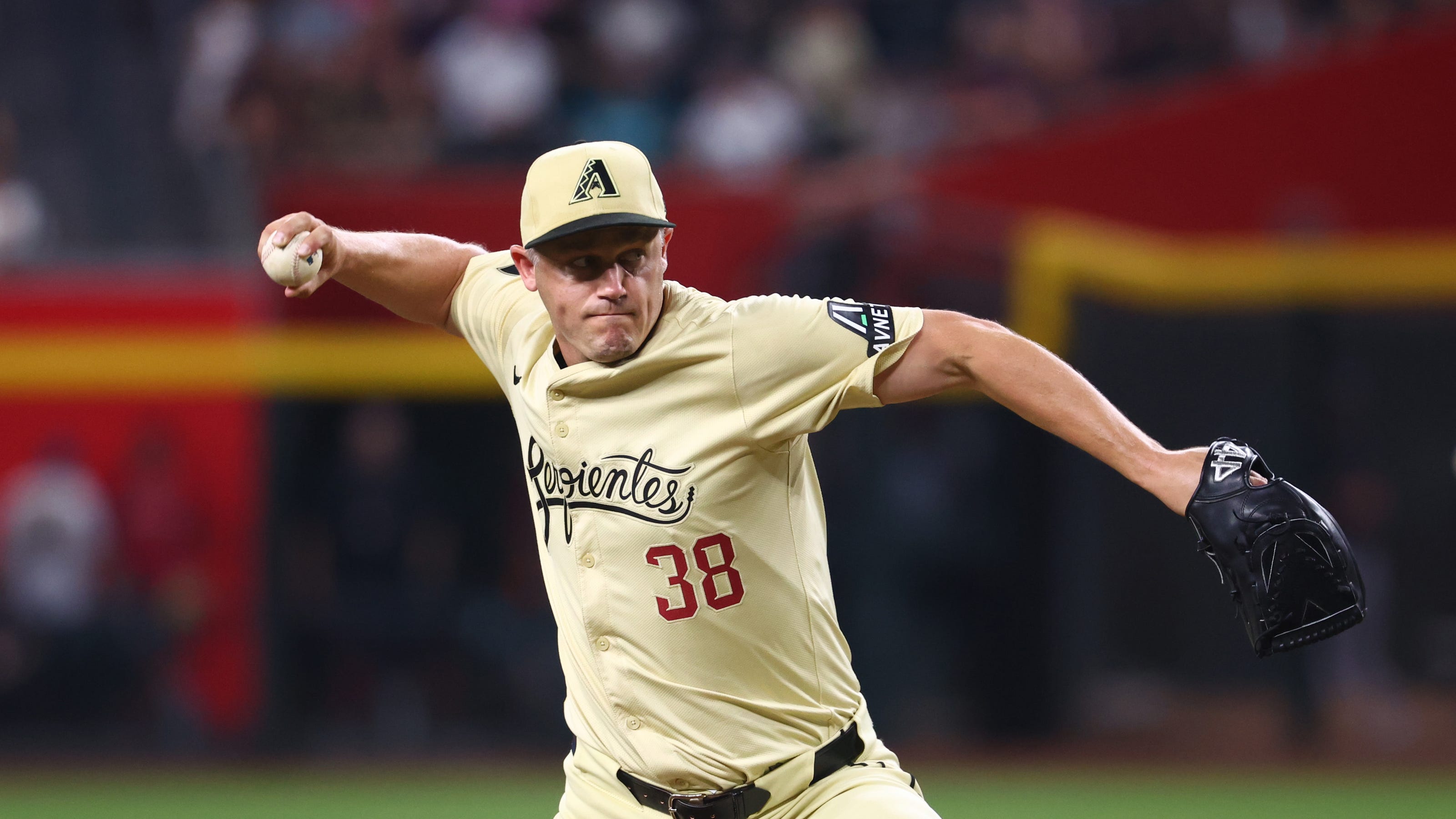 Arizona Diamondbacks fans call for change at closer after another Paul Sewald blown save