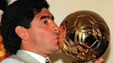 La justicia de Francia suspendió la subasta millonaria del Balón de Oro de Maradona