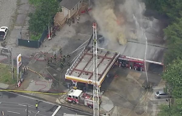 Smoke billows after large fire breaks out at gas station off I-75