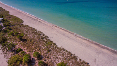 1 dead after drowning on Englewood Beach