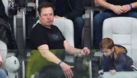 Elon Musk Unfollows Grimes After She Debuts New Boyfriend