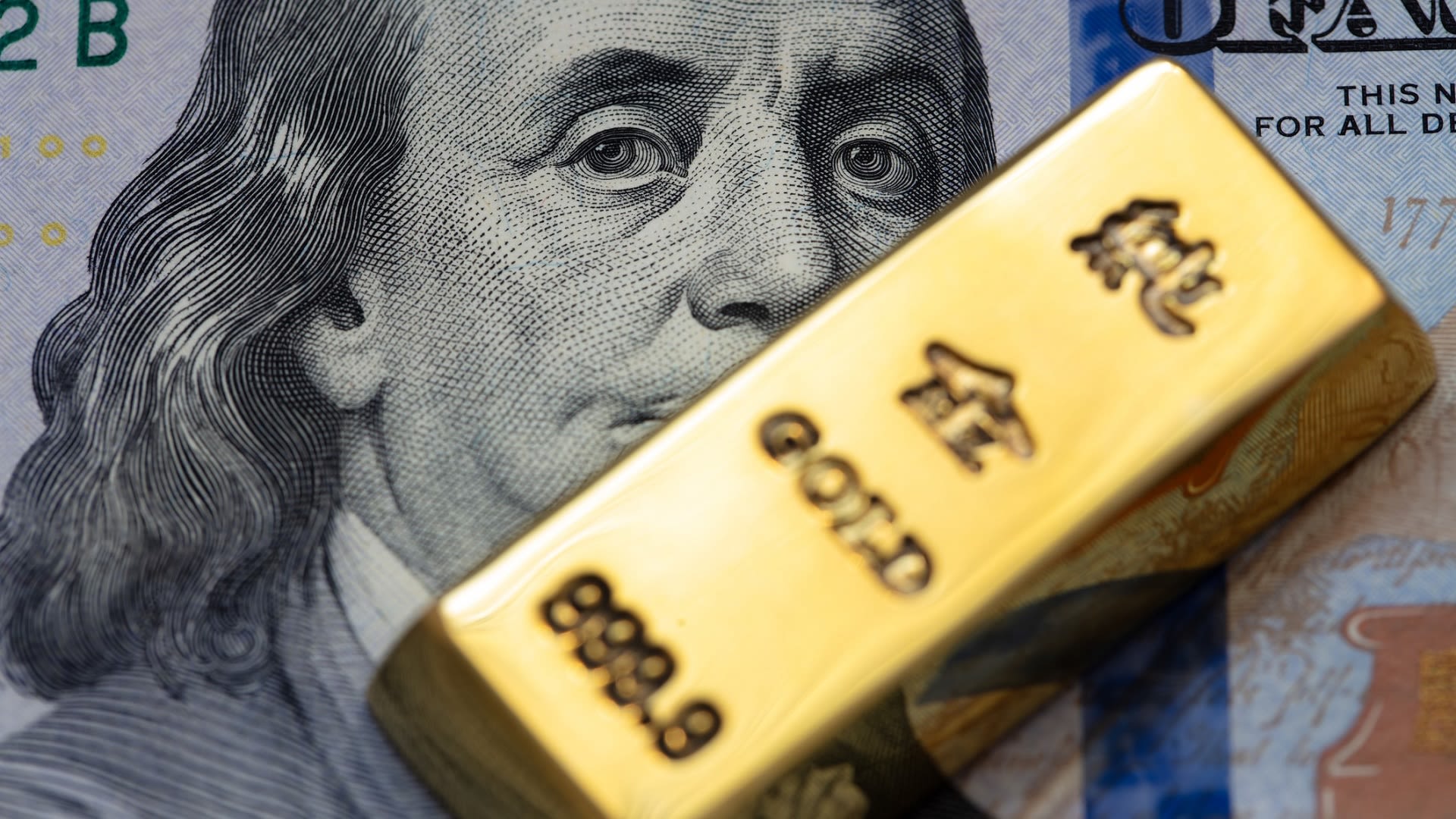 You Can Buy Gold Bars at Costco — But Should You Invest?