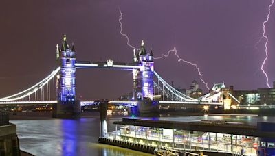 London weather forecast shows 8 hours of thunderstorms after mini-heatwave