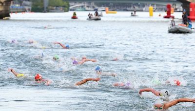 Watch Olympic Women's Triathlon -- Yes, They Swam In The Seine! -- In 76 Seconds