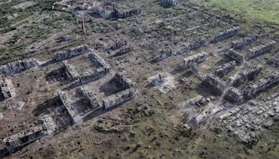 地獄景象！烏克蘭小鎮炸成廢墟 空拍畫面曝