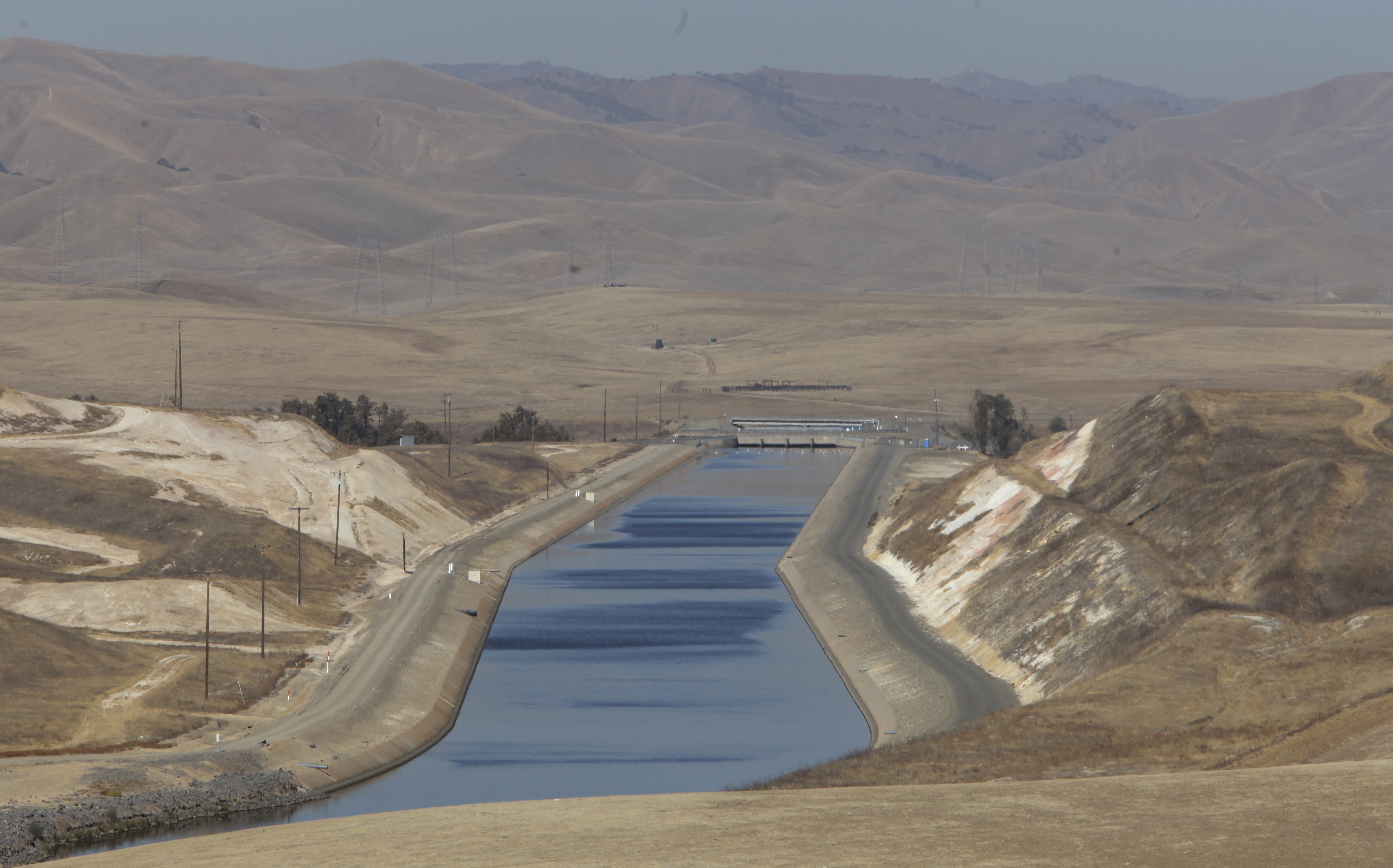 Former California water official pleads guilty to conspiring to steal water from irrigation canal