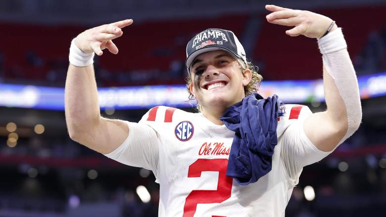 Jets Predicted to Add 'Joe Burrow' Type Breakout QB Prospect