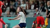'That's a harsh call': Dellacamera, Wagner react to yellow card for USWNT's Rose Lavelle