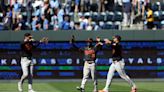 Orioles avoid obstacles to stay atop division
